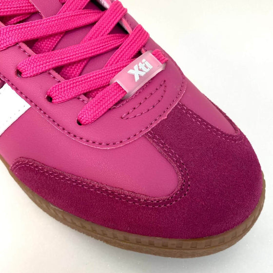 xti-fuchsia-pink-slim-line-gum-sole-sneakers