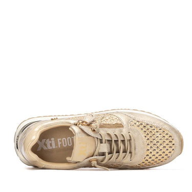 Beige sneaker with 'Xti Foot' branding on a white background
