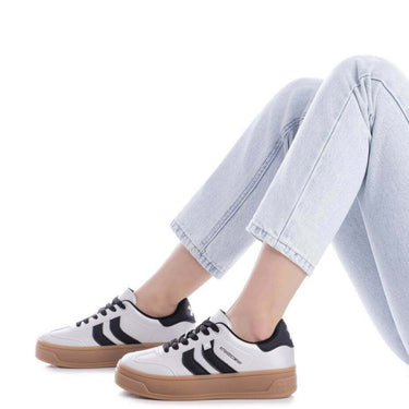 xti-matt-silver-black-leather-elevated-sole-sneakers_1