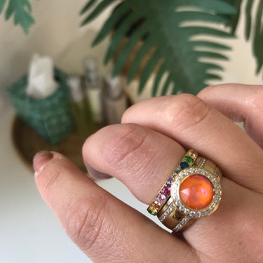 Qudo Rainbow Eternity Ring - Gold