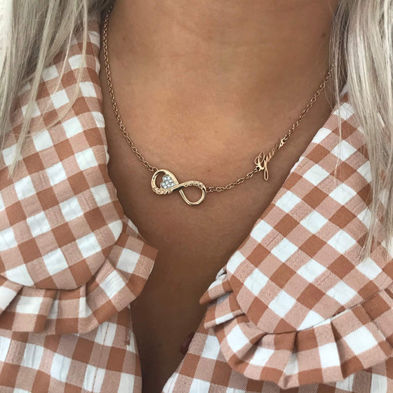 Guess Endless Love Rose Gold Necklace