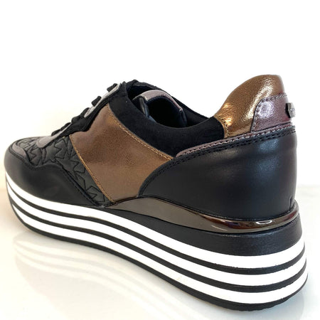 Lloyd & Pryce 'For her' Siwek Lace Up Platform Sneakers - Black