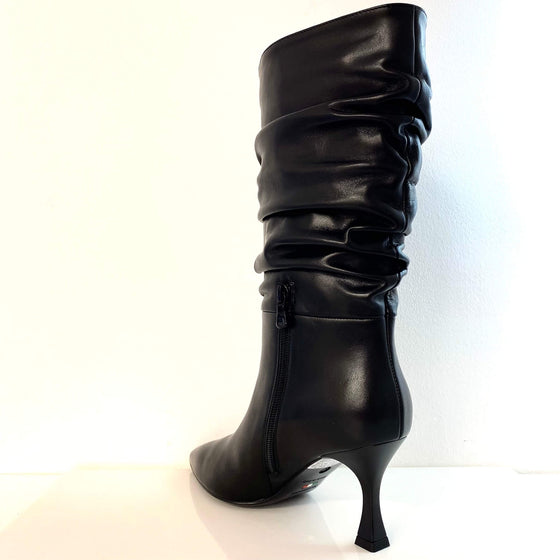 NeroGiardini Black Leather Slouch Boots