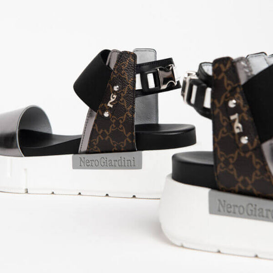 NeroGiardini Black & Silver Print Sandals