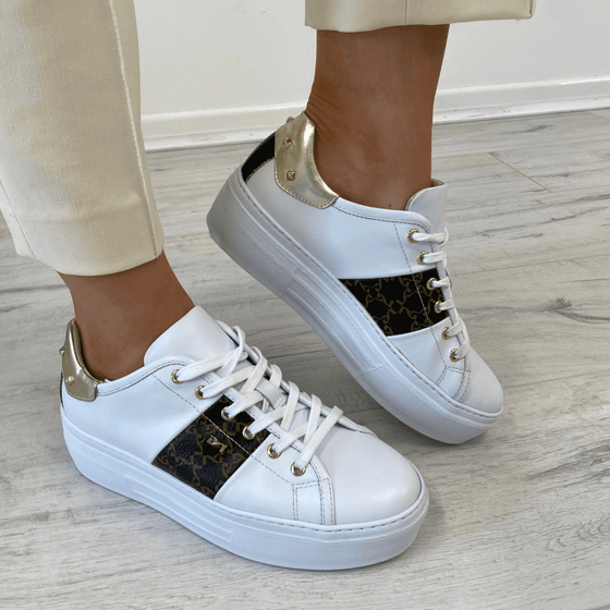 White 2024 studded sneakers