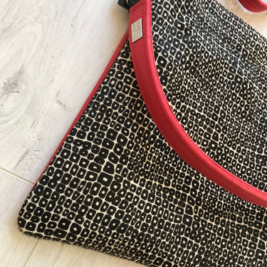 Owen Barry Iggy Leather Bag - Pollo Chilli
