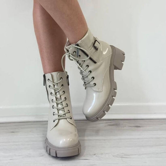 Refresh Cream Chunky Sole Boots
