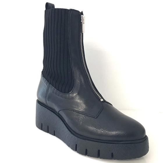 Wonders Black leather Front Zip Boots 6230