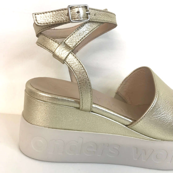 Wonders Gold Leather Ankle Strap Flatform Sole Sandals