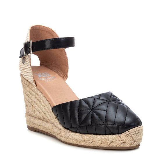 XTI Black Closed Toe Wedge Shoes